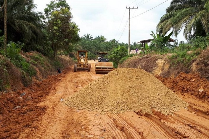Pemkab Bengkalis Perbaiki Kerusakan Jalan Gajah Mada Duri