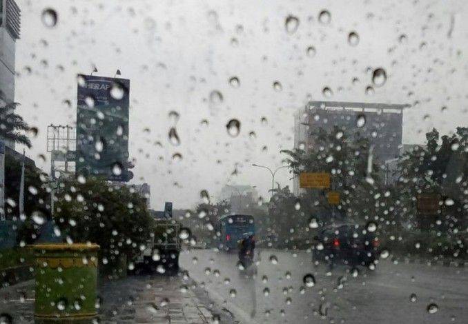 Waspada! Hari Ini Sebagian Wilayah Riau Diguyur Hujan Deras Disertai Petir