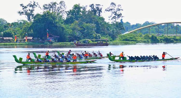 Final, Tim Bekasi Sabet Juara Siak Serindit Boat Race 2023