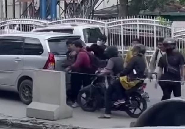 Kabur Usai Jambret Ibu-ibu, Dua Pelaku Diamankan Massa karena Jatuh dari Motor