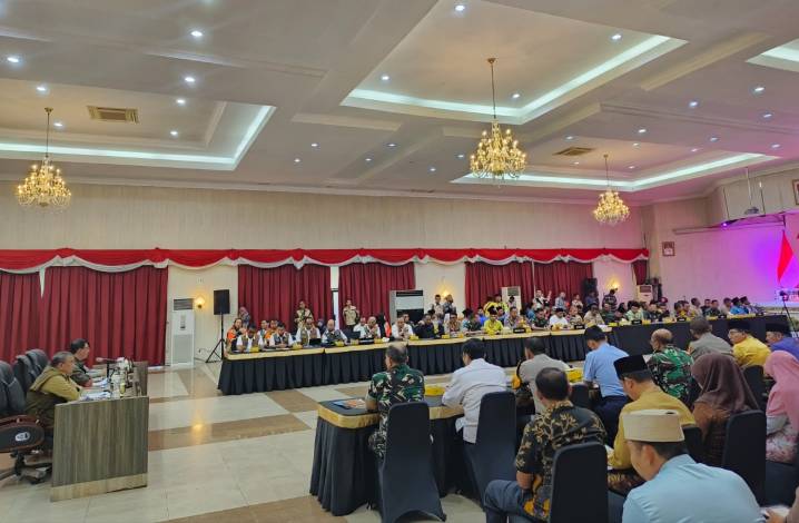 Bahas Penanganan Banjir, Kepala BNPB Kumpulkan Bupati dan Walikota di Riau