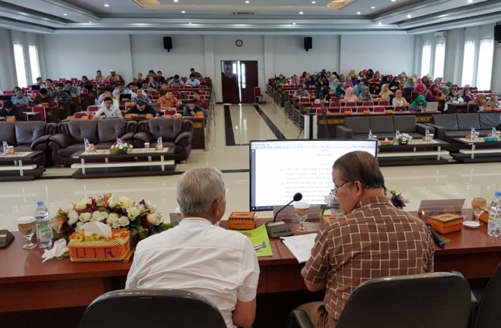 Rektor dan YLPI Sosialisasikan Perubahan Statuta UIR