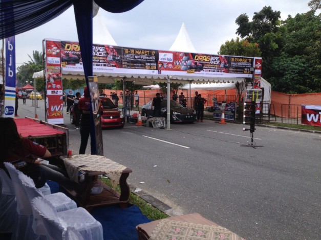 BJB Dukung Komunitas Otomotif Lewat Drag Bike and Drag Race