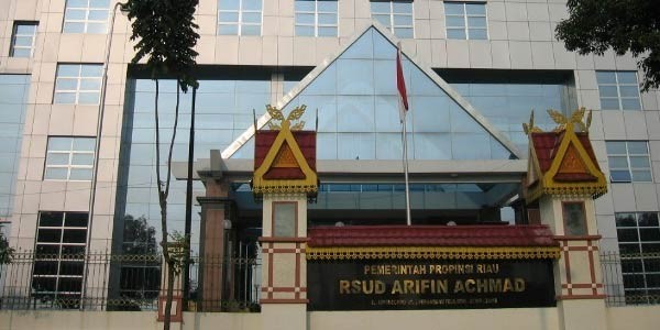 RSUD Arifin Ahmad Berhasil Lakukan Operasi Jantung Perdana