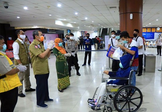 Gubri Sambut Kedatangan Sri Rahayu, Warga Pekanbaru yang Mengidap Kanker Ganas di Kepala