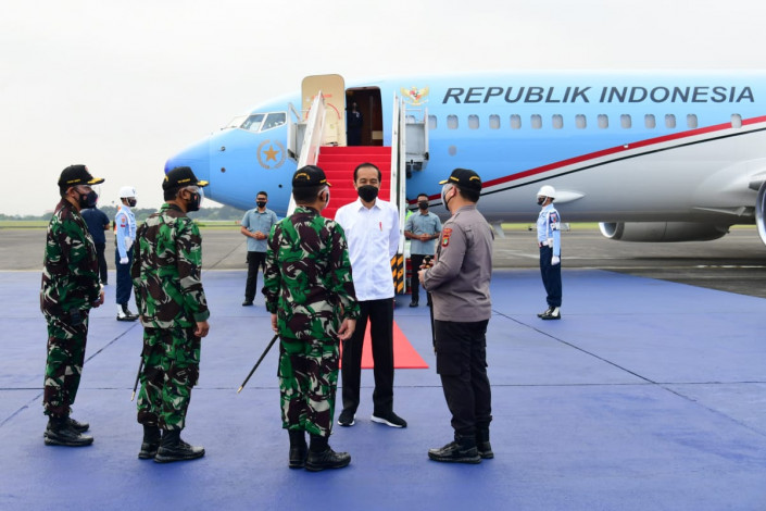 Presiden Jokowi Bertolak ke Riau Bersama Panglima TNI dan Kapolri