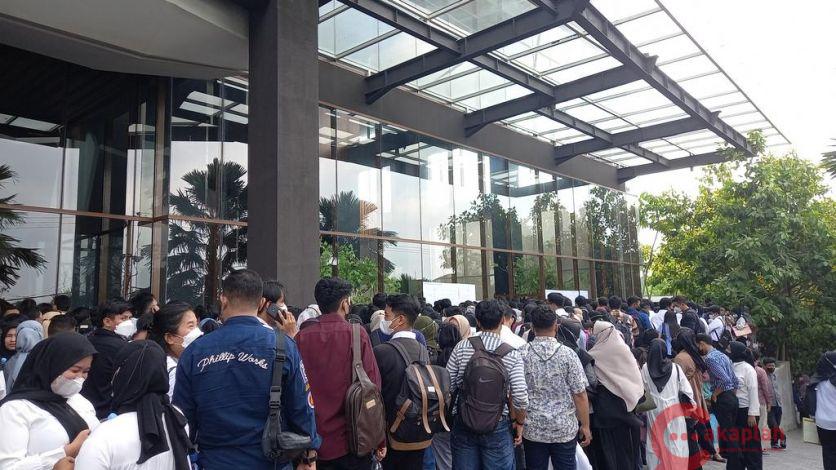 Membludak, Ribuan Pencaker Padati Lokasi Job Fair Riau 2022, Banyak dari Luar Pekanbaru