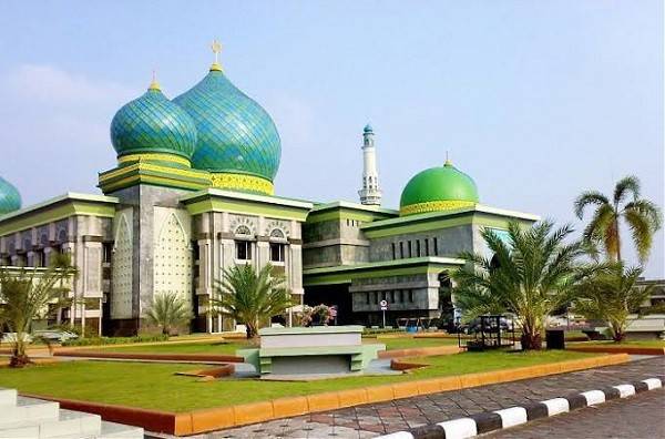 Pemprov Riau Undang Ustaz Adi Hidayat dan Taqy Malik di Masjid Raya Annur