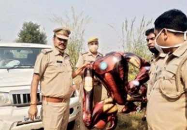 Balon Iron Man Bikin Geger Warga Desa Parsaul di India