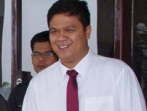Hari Ini harusnya Jadi Saksi Kasus Korupsi, Bupati Kuansing Malah Dibawa KPK ke Mapolda Riau terkait OTT