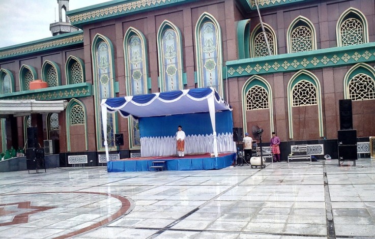 Syamsuar Komit Selesaikan Masjid Raya Pekanbaru dan Perbaiki Masjid Annur