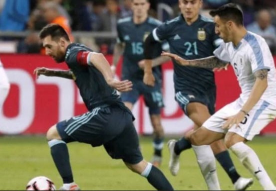 Lionel Messi Selamatkan Argentina dari Kekalahan