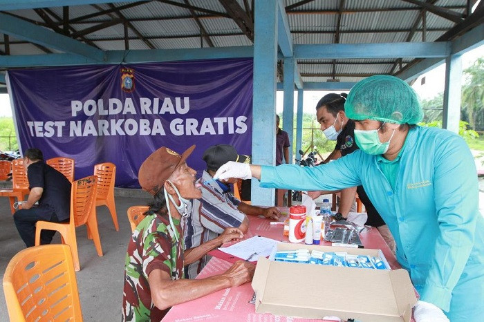 Gunakan Alat Terbaru, Polda Riau Tes Narkoba kepada 300 Tenaga Kerja