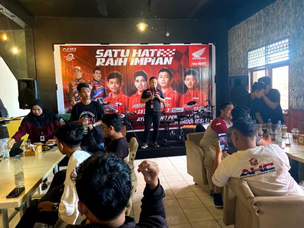 Dukung Pebalap Indonesia, Komunitas Honda CBR Nonton Bareng WSBK dan IATC