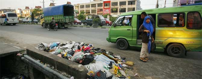 Pantas Sampah Menumpuk, 64 Truk Sampah Pemko Harus Layani 83 Kelurahan