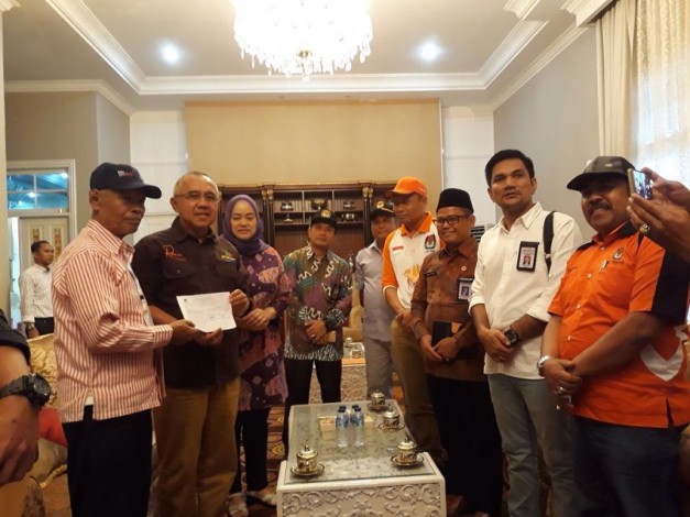 Gubernur Riau Orang Pertama Didata Coklit oleh KPU