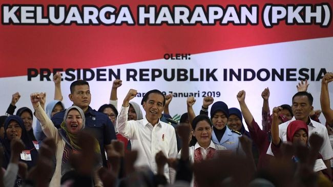 KPA Cium Aroma Politik di Pembagian Sertifikat Tanah Jokowi