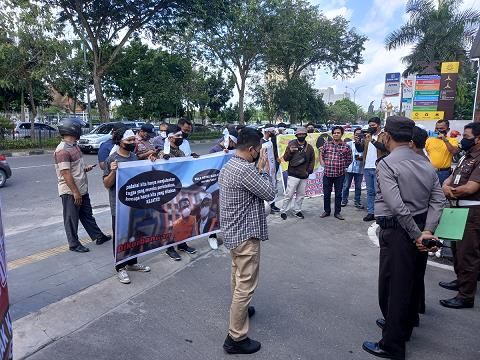 Demo di Kejati Riau, Mahasiswa Soroti Kasus Dugaan Korupsi RSUD Bangkinang yang Tak Kunjung Selesai