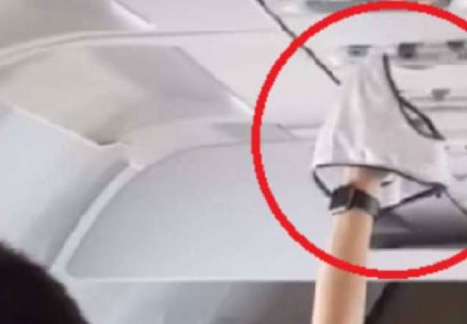 Penumpang Jemur Celana Dalam di Pesawat, Jangan Dicontoh