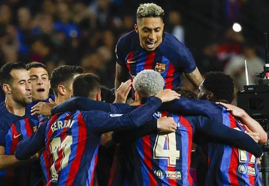 Hasil Liga Spanyol: Gol Telat Franck Kessie Bawa Barcelona Pecundangi Real
