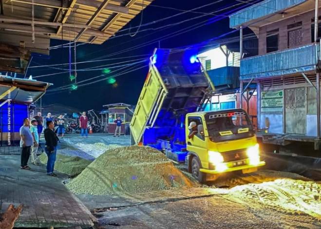 Agar Tak Ganggu Aktivitas Warga, Perbaikan Jalan A Yani Selatpanjang Dilakukan Malam Hari