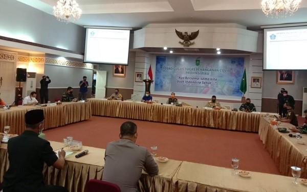 Evaluasi PSBB di Pekanbaru, Gubri Rapat Tertutup dengan Wako Firdaus