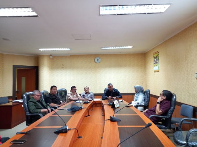 6 Fraksi Desak Pimpinan DPRD Riau Gelar Paripurna Rotasi AKD Besok