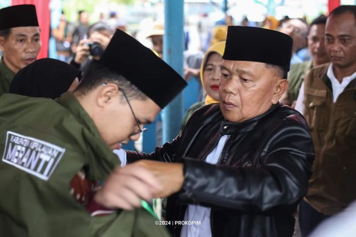 Plt Bupati Asmar Lepas Kafilah Meranti Ikuti MTQ Provinsi Riau di Kota Dumai