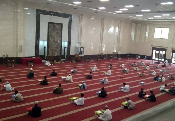 Gratis, Masjid Jami Abu Darda Siapkan 1.500 Porsi Makanan Buka Puasa