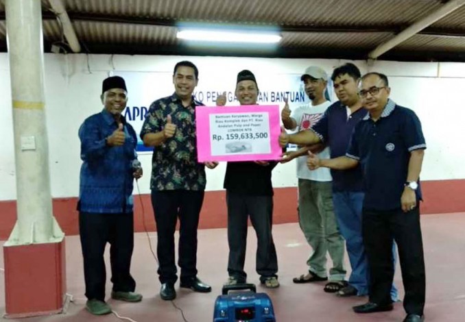 Warga Riau Kompleks RAPP Langsung Salurkan Bantuan ke Lombok