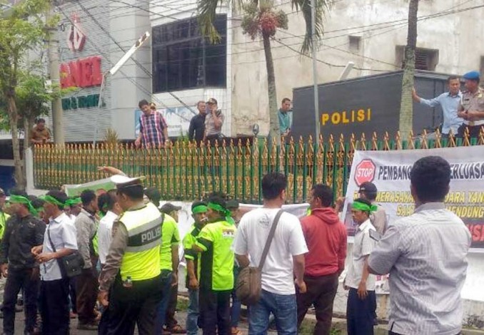 Ratusan Warga Demo, PT IKPP Dituding Merusak Lingkungan