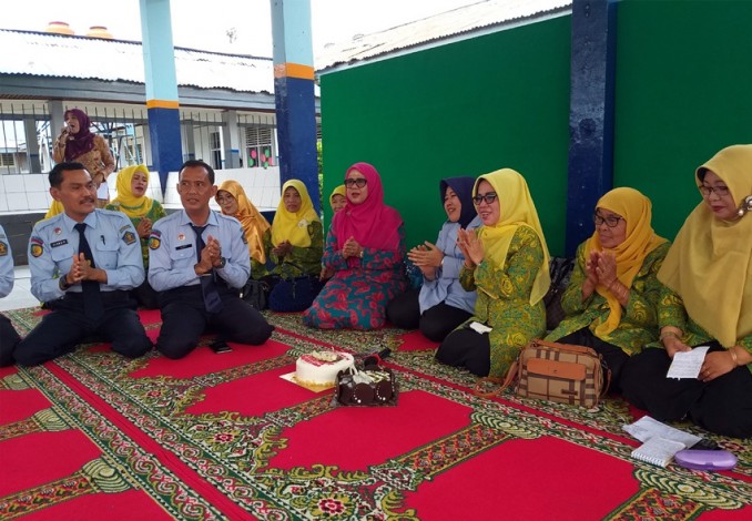 Ketua Pengajian Al Hidayah Dapat Kejutan di Lapas Khusus Anak dan Perempuan Pekanbaru