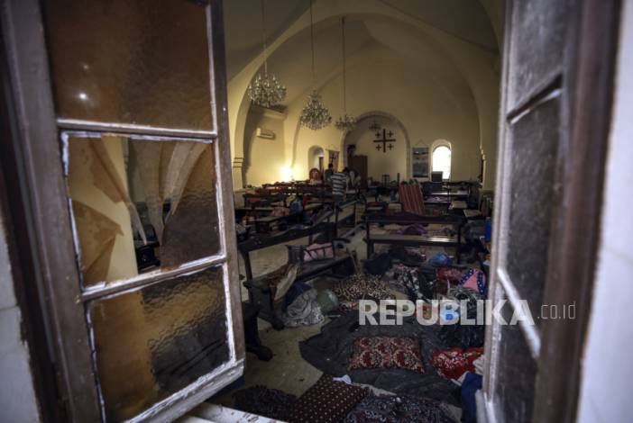 Usai Luluh Lantakkan Rumah Sakit dan Masjid, Kini Israel Mengebom Gereja