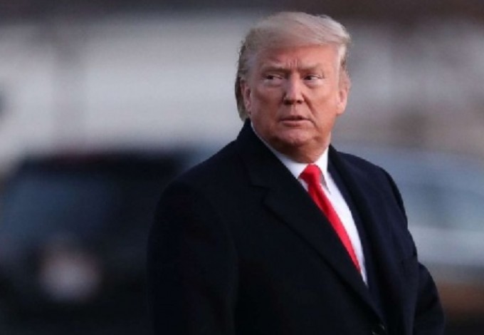 Survei: Hampir Separuh Warga AS Ingin Trump Mundur Pasca Dimakzulkan DPR