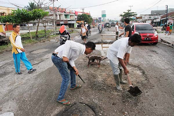 Kementerian PUPR Siapkan Anggaran Rp1,2 Triliun Perbaiki Jalan Nasional di Riau