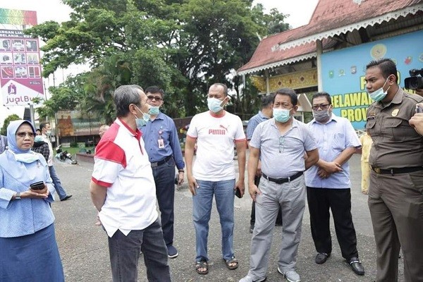 Gubernur Riau Ingatkan Pedagang Sering-sering Cuci Tangan