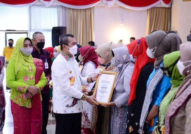 Sempena Hari Kartini 2022, 12 Wanita Hebat di Riau Terima Penghargaan dari OASE