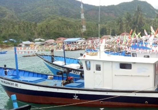Pemprov Riau akan Beli 65 Unit Kapal untuk Nelayan
