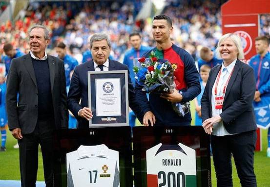 Wow! Cristiano Ronaldo Catatkan 200 Penampilan Bersama Portugal, Lagi-Lagi Bukukan Rekor Guinness