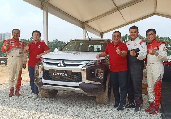 Datangkan Pereli Legendaris, Mitsubishi New Triton Jajal Medan Off Road Pekanbaru