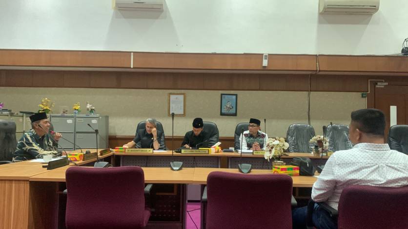 Sempat Mangkir, Manajemen PT DSI Penuhi Panggilan Komisi I DPRD Riau, Bahas Sengketa Lahan di Siak