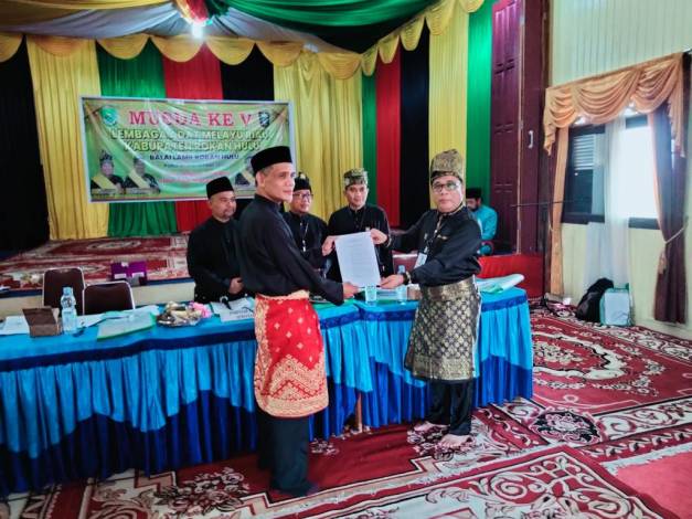 Zulyadaini Terpilih Aklamasi sebagai Ketua LAMR Rohul Versi Marjohan