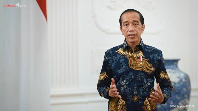 Di Acara Golkar, Jokowi Ingatkan Jangan Pilih Capres yang Tak Masuk Akal