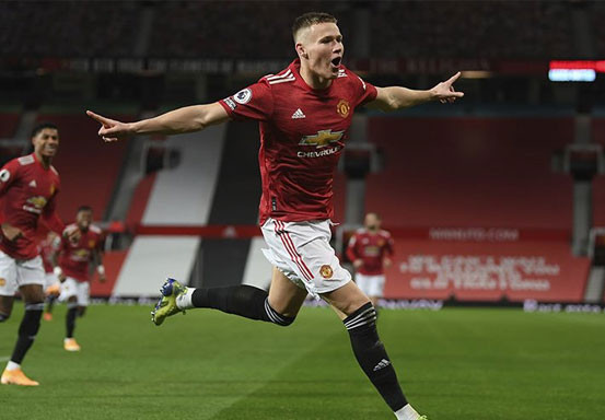 Manchester United Gulung Leeds United 6-2