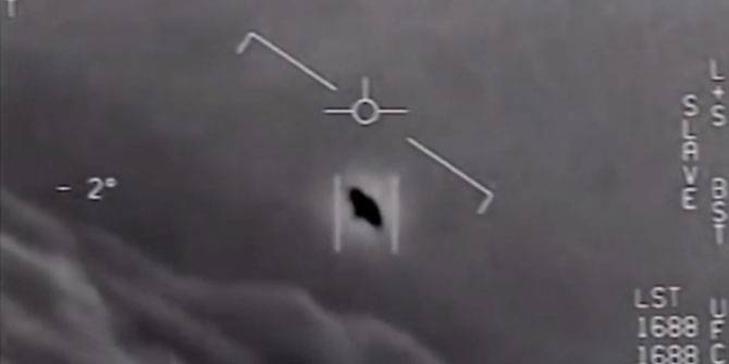 Cahaya Misterius Muncul di Langit Kolkata India, Diduga UFO