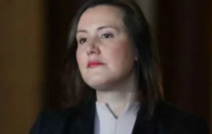 Menteri Urusan Perempuan Australia Mundur Demi Anak