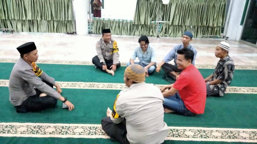 Polsek Pekanbaru Kota Ajak Jemaah Masjid Awaluddin Sukseskan Pemilu Damai 2024