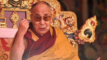 80 Tahun Jadi Raja Tibet, Dalai Lama Masih Hidup Terasing