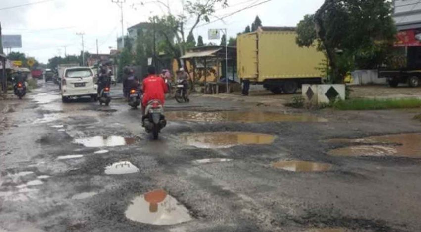 DPRD Pekanbaru Apresiasi Komitmen Pj Walikota Muflihun Perbaiki Jalan Rusak