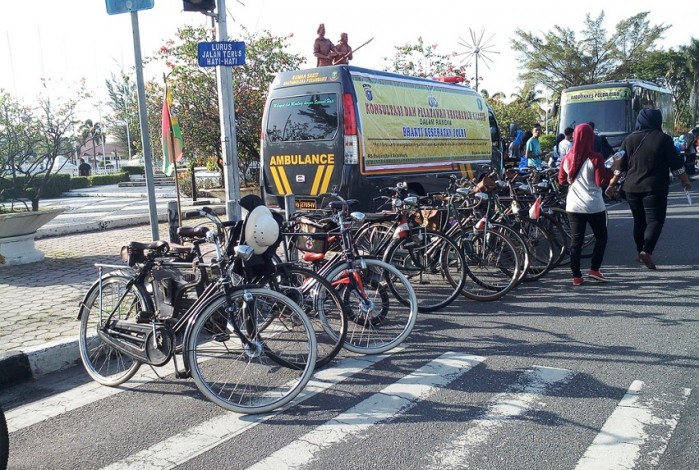 Sepeda Onthel Eksis Ramaikan CFD Diponegoro Setiap Pekan